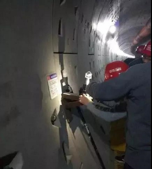 天宝sx10三维扫描仪,隧道竣工测量,断面收敛分析,断面超欠挖分析图